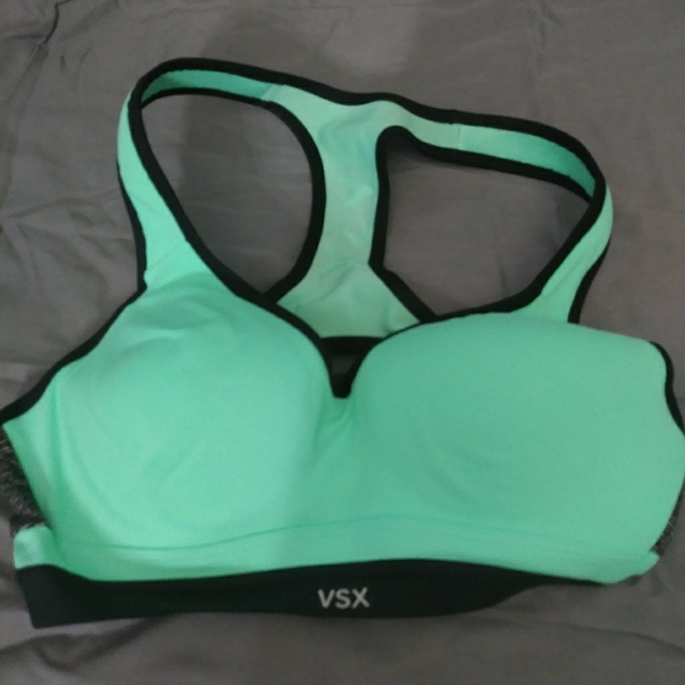 Victoria's Secret VSX Sport Bra